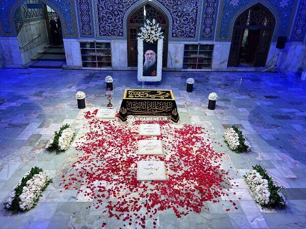 وزیر فرهنگ و ارشاد اسلامی:  ‏پرچمدار استقلال ایران به یادمان باش