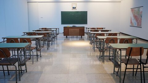 مدرسه اقتصادی به قیمت کوچ اجباری دانش آموزان!