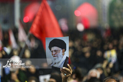 دومین شب اقامه عزای رهبر شهید در حرم مطهر امام رضا علیه السلام