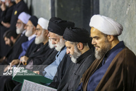 دومین شب اقامه عزای رهبر شهید در حرم مطهر امام رضا علیه السلام