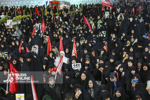 دومین شب اقامه عزای رهبر شهید در حرم مطهر امام رضا علیه السلام