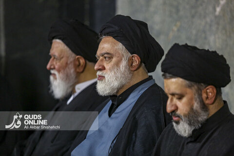 دومین شب اقامه عزای رهبر شهید در حرم مطهر امام رضا علیه السلام