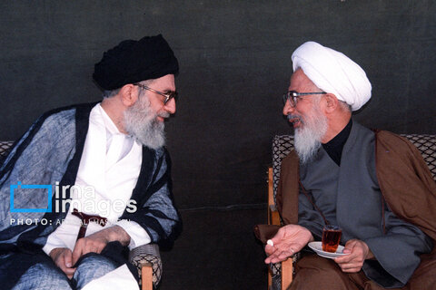 عکس | روایت تصویری رهبری آیت‌الله سید علی خامنه‌ای (۱۳۷۷ - ۱۳۸۳)