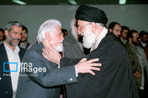 عکس | روایت تصویری رهبری آیت‌الله سید علی خامنه‌ای (۱۳۷۷ - ۱۳۸۳)