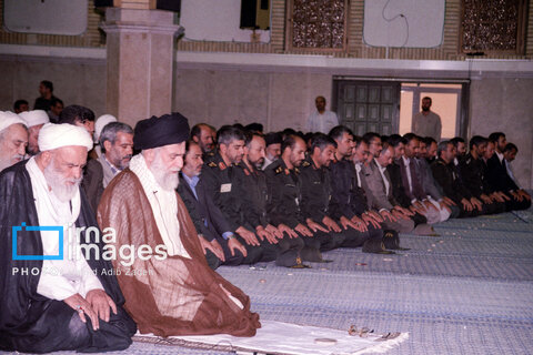 عکس | روایت تصویری رهبری آیت‌الله سید علی خامنه‌ای (۱۳۷۷ - ۱۳۸۳)