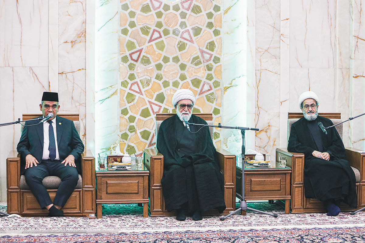 تولیت آستان قدس رضوی در دیدار هیئت عالی‌رتبه اندونزی: اتحاد کشورهای اسلامی، رمز احیای تمدن بزرگ اسلامی است