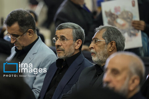 عکس | حضور محمود احمدی‌نژاد در مراسم گرامیداشت رهبر شهید انقلاب