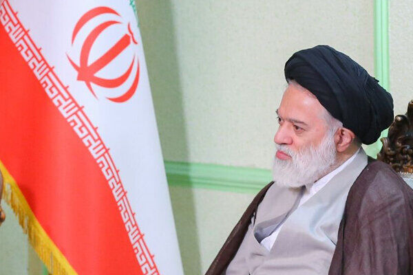 آیت‌الله سید مصطفی حسینی خامنه‌ای: صبر هیچ‌مناقانی با انتقام و برخورد با اشرار عالم ندارد