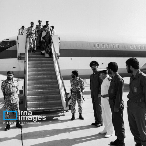 عکس | تصاویری از مانور دریایی در تنگه هرمز؛ مهر ۱۳۶۴