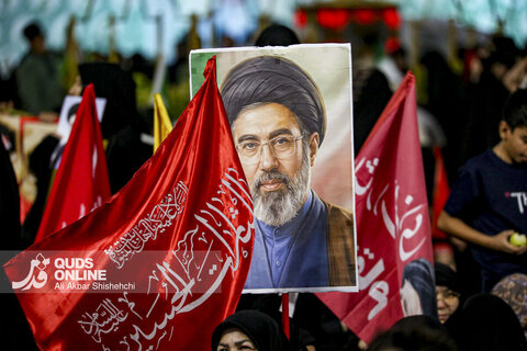 مراسم شب هفت رهبر شهید انقلاب در حرم مطهر رضوی
