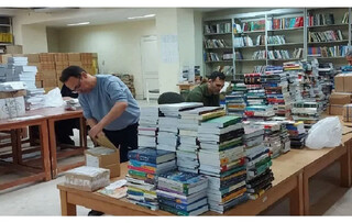 اهدای بیش از ۲۳ هزار کتاب چاپی توسط فرهنگ‌دوستان به کتابخانه حرم رضوی