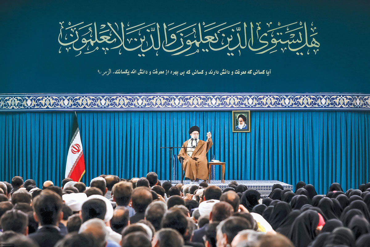 برخی از ابعاد شخصیت علمی آقای شهید ایران در گفت‌وگو با استادان دانشگاه‌های مشهد تشریح شد/ علامه‌ای در کسوت رهبری