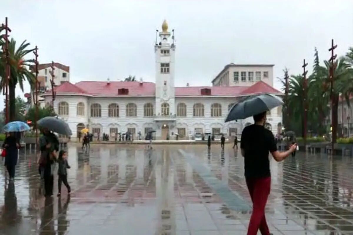 کاهش نسبی دما در شمال کشور از فردا /  هشدار بارش و وزش باد شدید
