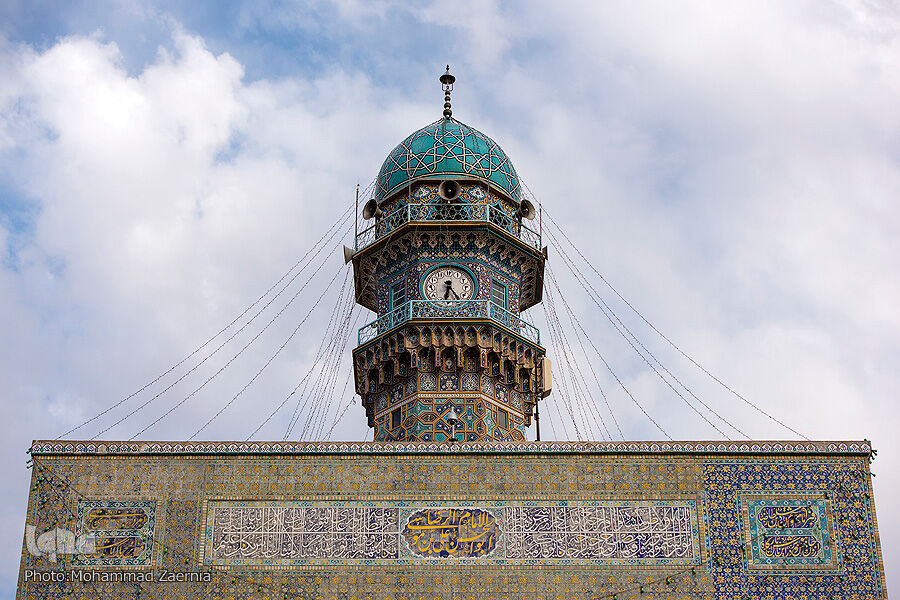ساعت آلمانی در حرم رضوی