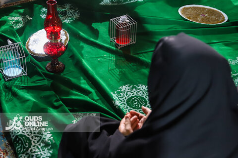 گزارش تصویری | سفره عزای حضرت رقیه به یاد کودکان میناب در مشهدالرضا