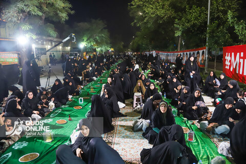 گزارش تصویری | سفره عزای حضرت رقیه به یاد کودکان میناب در مشهدالرضا