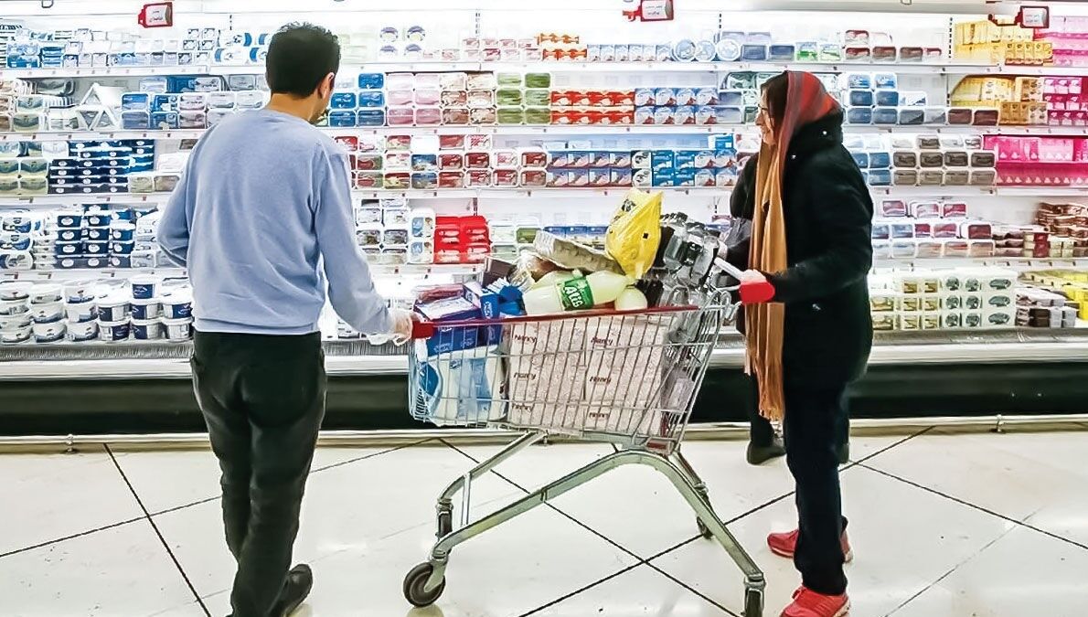 بی‌پولی کالابرگ / تأخیر در تسویه مطالبات فروشگاه‌ها و خلف وعده در افزایش مبلغ؛ دو چالش پیش روی کالابرگ الکترونیکی