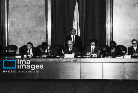 عکس | مذاکرات ایران و عراق پس از پذیرش قطعنامه ۵۹۸ - سال ۱۳۶۷