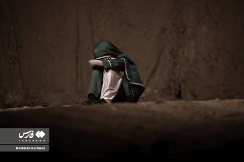 اشک-و-اسارت-غریبانه