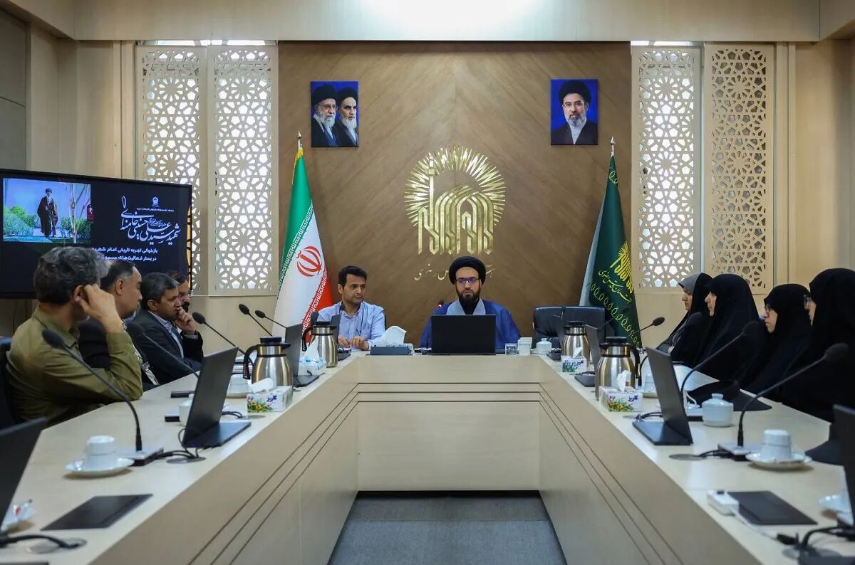بازخوانی تجربه تاریخی امام شهید (رضوان الله تعالی علیه) در بستر فعالیت‌های مسجد کرامت در کتابخانه رضوی