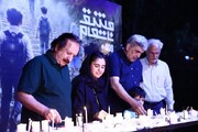 بازدید مجید مجیدی از رویداد «مشق ناتمام»؛ ادای احترام به شهدای کودک
