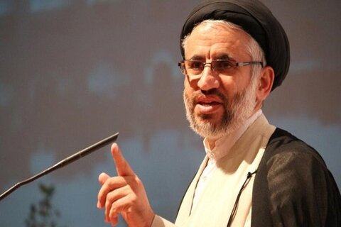 امام جمعه موقت بیرجند: دشمن به‌ دنبال اختلاف‌افکنی در داخل است