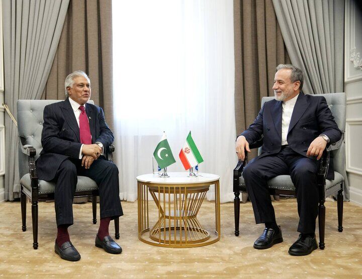 در حاشیه نشست شانگهای؛ عراقچی با وزرای خارجه پاکستان و ازبکستان دیدار کرد