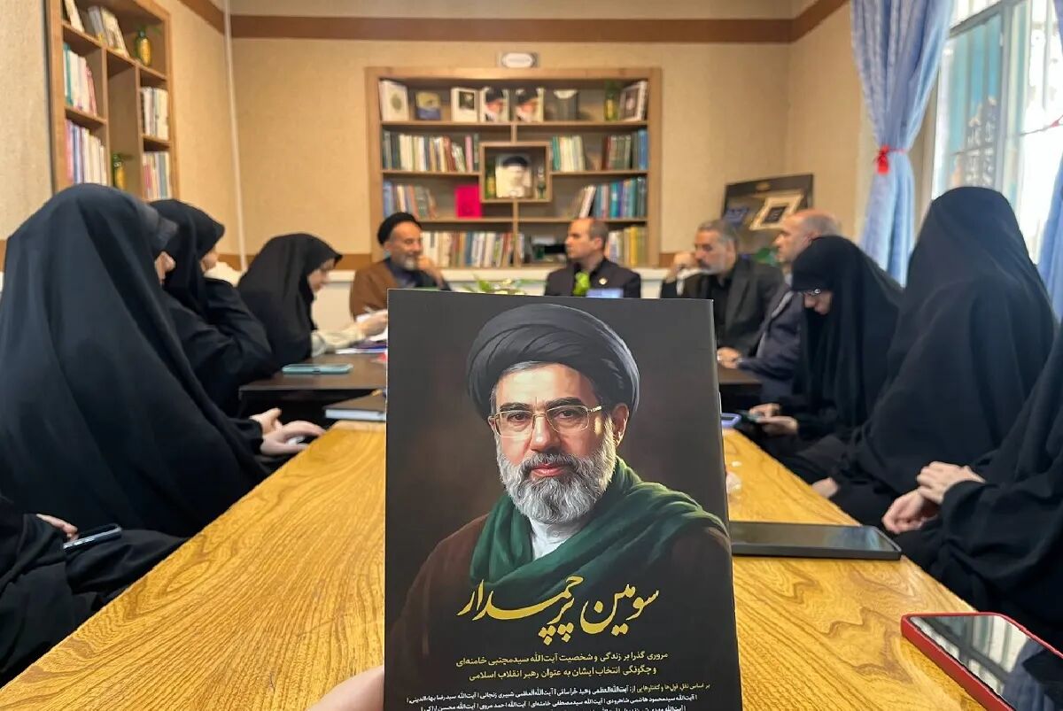 اساتید دانشگاهی مکتب تربیتی امام شهید (رحمت الله علیه) و تداوم آن را تبیین کردند