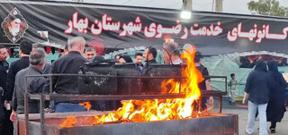روزانه ۹۰۰ قرص نان صلواتی در موکب رضوی بهار پخت می‌شود