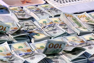 تحلیل کارشناسان از پیامدهای پولی تزریق نقدینگی برای افزایش ذخایر ارزی/ شارژ خزانه ارزی از جیب تورم آتی