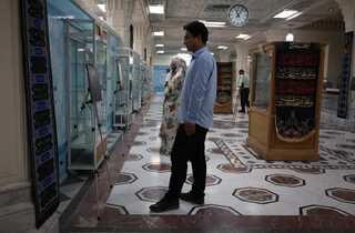 نمایشگاه فرهنگی «از کربلا تا خراسان» در کتابخانه حرم رضوی دایر شد