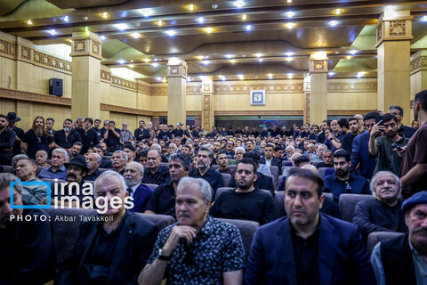 عکس | حواشی و شخصیت‌های شرکت کننده در مراسم بزرگداشت اکبر عبدی