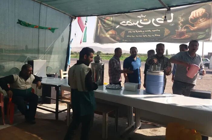 نخستین موکب رضوی باروق میزبان زائران اربعین شد