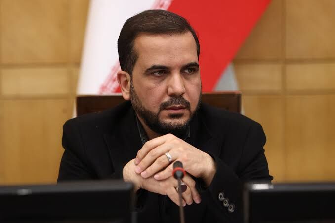 رئیس فراکسیون مدیریت شهری مجلس:گرانی بنزین راه‌حل کاهش مصرف سوخت نیست