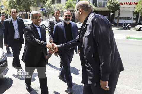 گزارش تصویری | بازدید استاندار خراسان رضوی از موسسه فرهنگی قدس به مناسبت روز خبرنگار