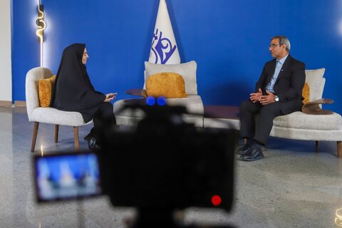استاندار خراسان رضوی: ما از هر امکانی برای توسعه استان و کشور استفاده می‌کنیم