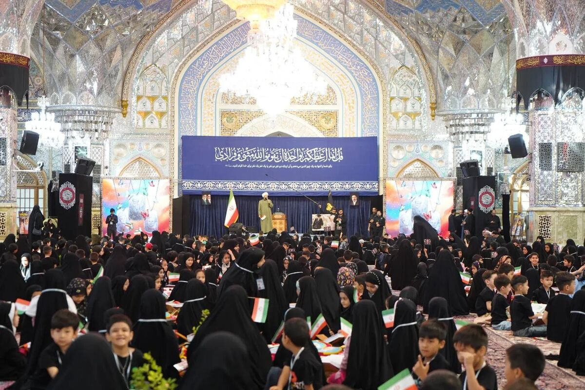 محفل فرشتگان مقاومت در حرم مطهر رضوی برگزار شد