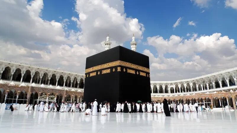 بررسی تاریخی و اعتقادی سالروز تخریب کعبه در سوم ربیع‌الاول/ بازخوانی سوگ خانه خدا در بازی قدرت