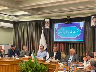 استاندار خراسان رضوی: زیرساخت شهرک های صنعتی استان نیازمند توجه و بازسازی است