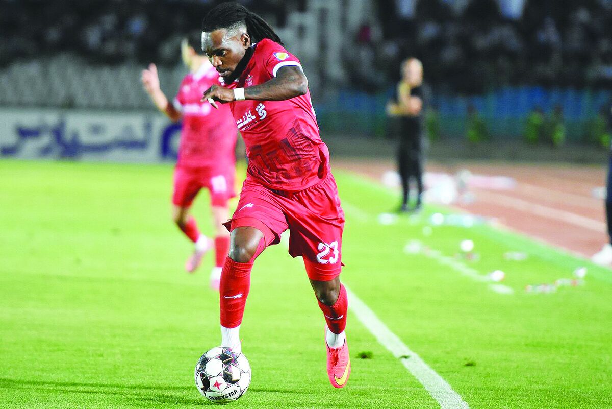قهرمان پسوند پرسپولیس است/ بیفوما: این فصل، فصل من است
