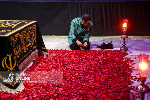 رواق دارالذکر در چهلمین روز تدفین رهبر شهید انقلاب