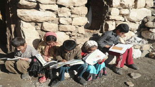 مدارس سنگی همچنان پابرجا  / پایان یک وعده قدیمی تا ۱۴۰۶؟