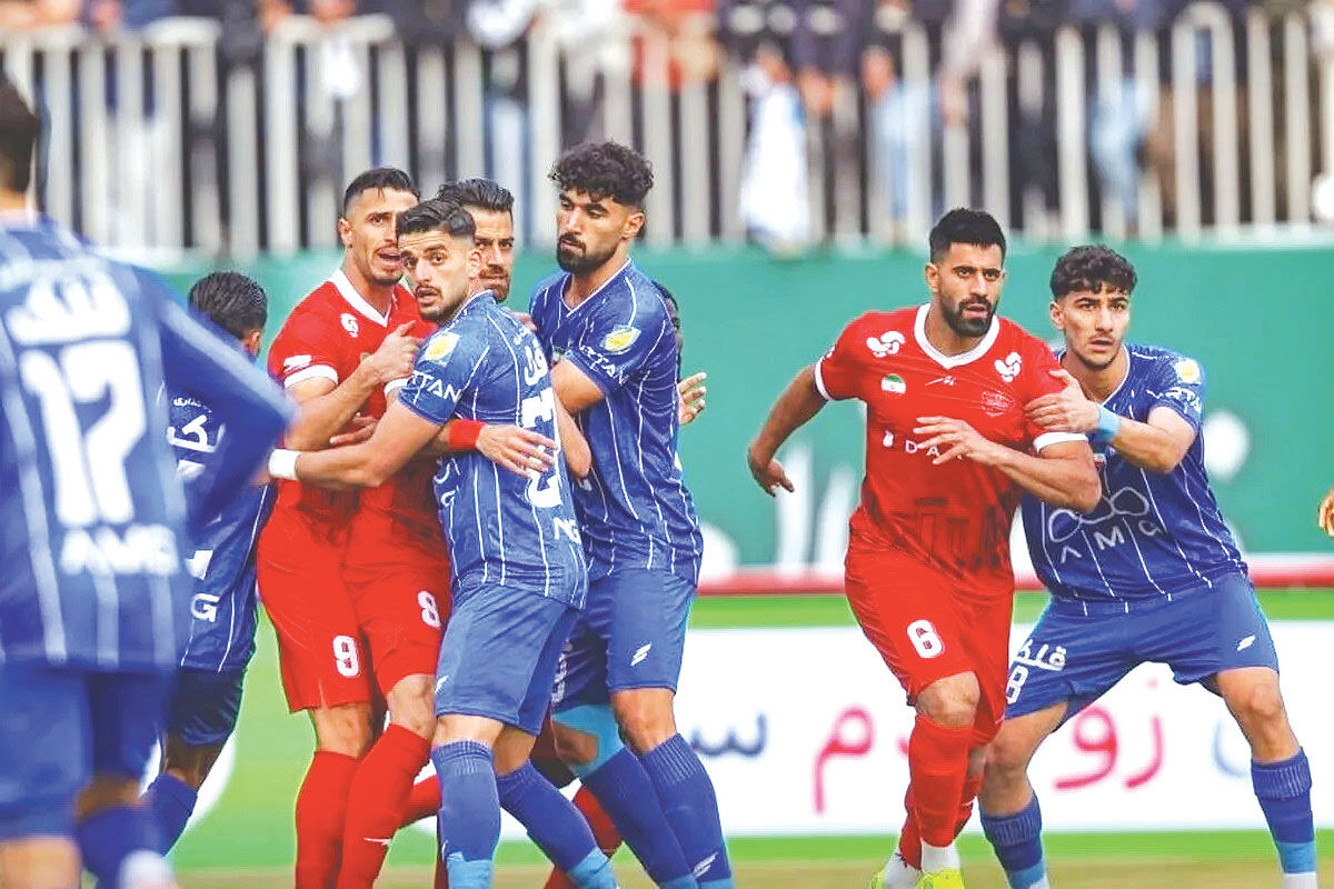 امروز ساعت ۱۹:۳۰ استقلال – پرسپولیس در اصفهان به مصاف هم می‌روند/ شهرآورد در خانه دشمن!