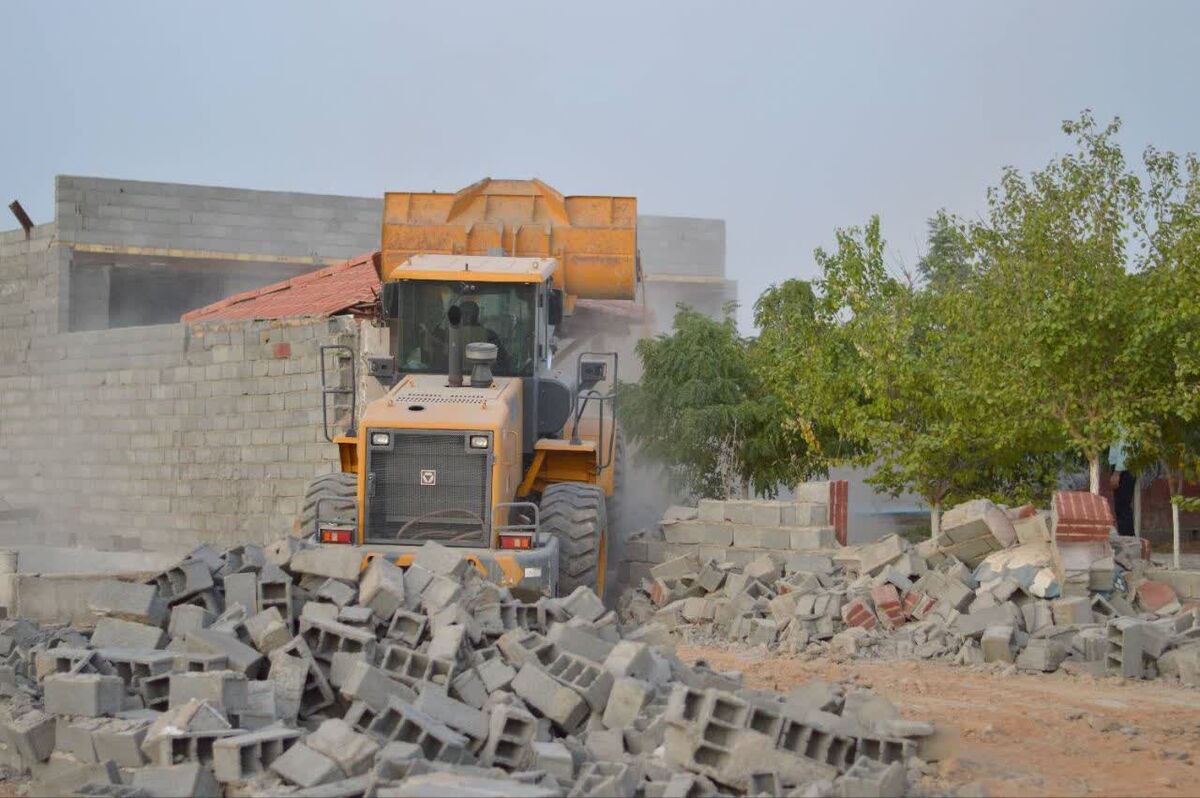 در راستای صیانت از حقوق شهروندان صورت گرفت؛ قلع و رفع تخلف ۱۴۷ مورد اجرای رأی کمیسیون در منطقه دو مشهد