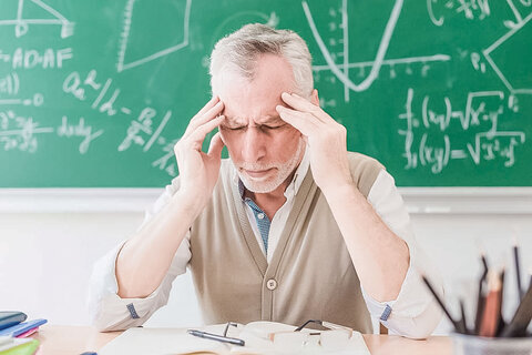 آموزش‌وپرورش همچنان برای جبران کمبود معلم از راهکارهای گذشته استفاده می‌کند/ فراخوان معلمان خسته، بی‌تجربه و بی‌انگیزه!