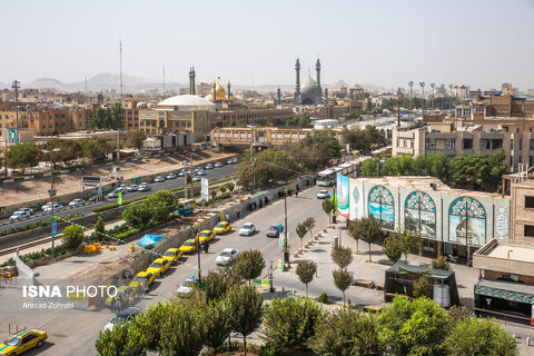  هسته مرکزی شهر قم در جوار حرم حضرت فاطمه معصومه(س) به واسطه تردد مسافران و زائران بسیار، در حال تغییرات و بازسازی و اجرای پروژه های شهری است، تا ظرفیت تردد مردم در روزهای مناسباتی را تسهیل کند.