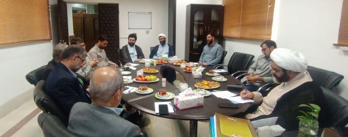 بررسی راهکارهای نهادینه‌سازی فرهنگ دینی و زیست مؤمنانه ایرانی اسلامی