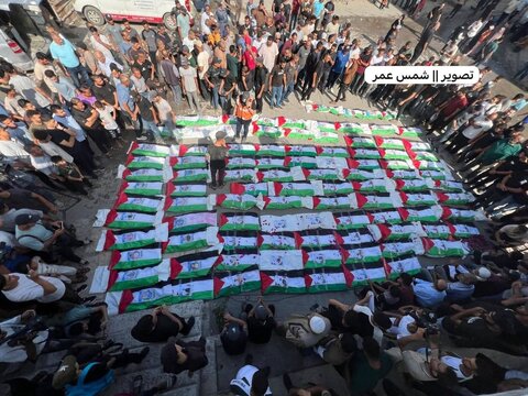 تشییع ۱۰۰ پیکر شهید فلسطینی در غزه؛ ۷۰ کودک در میان قربانیان
