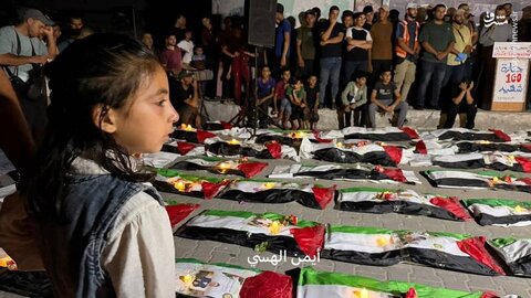 تشییع ۱۰۰ پیکر شهید فلسطینی در غزه؛ ۷۰ کودک در میان قربانیان