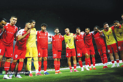 برای ماندن در کورس / پرسپولیس – ذوب‌آهن؛ نصف جهان مقابل تارتار